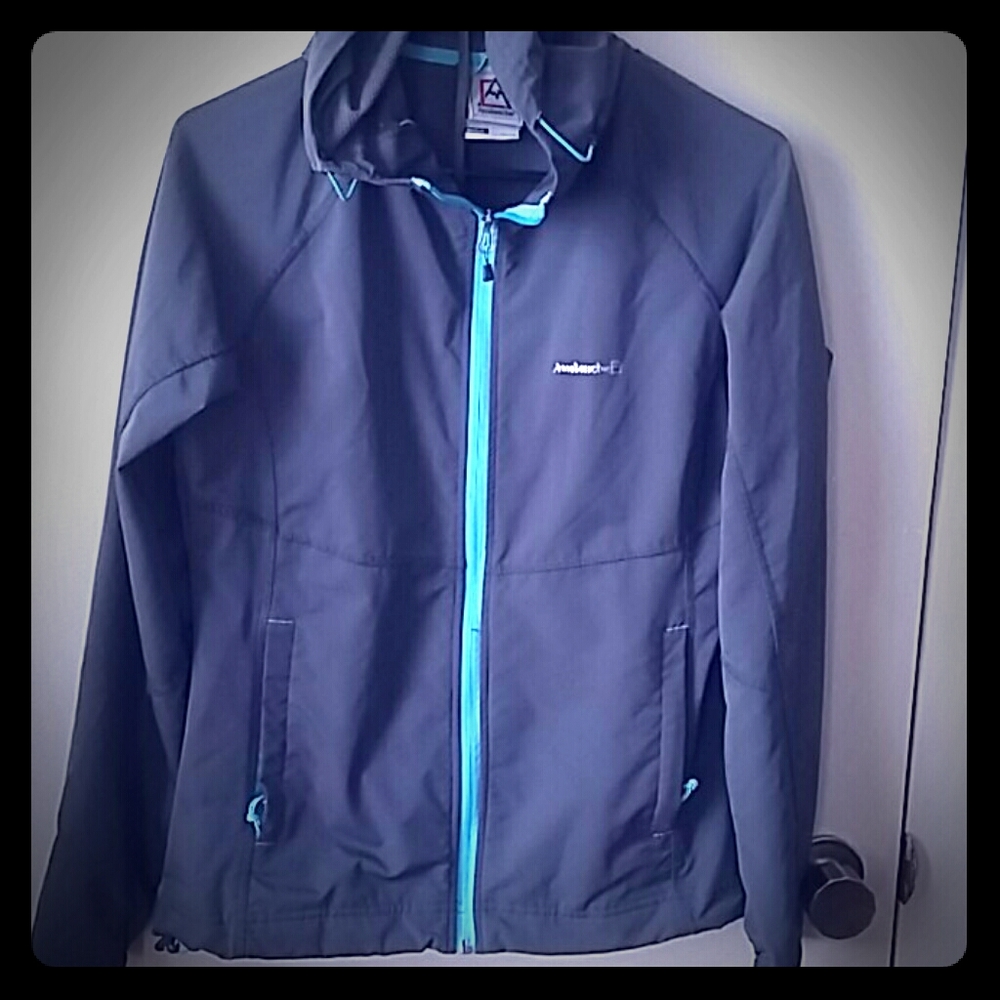 Avalanche women jacket.